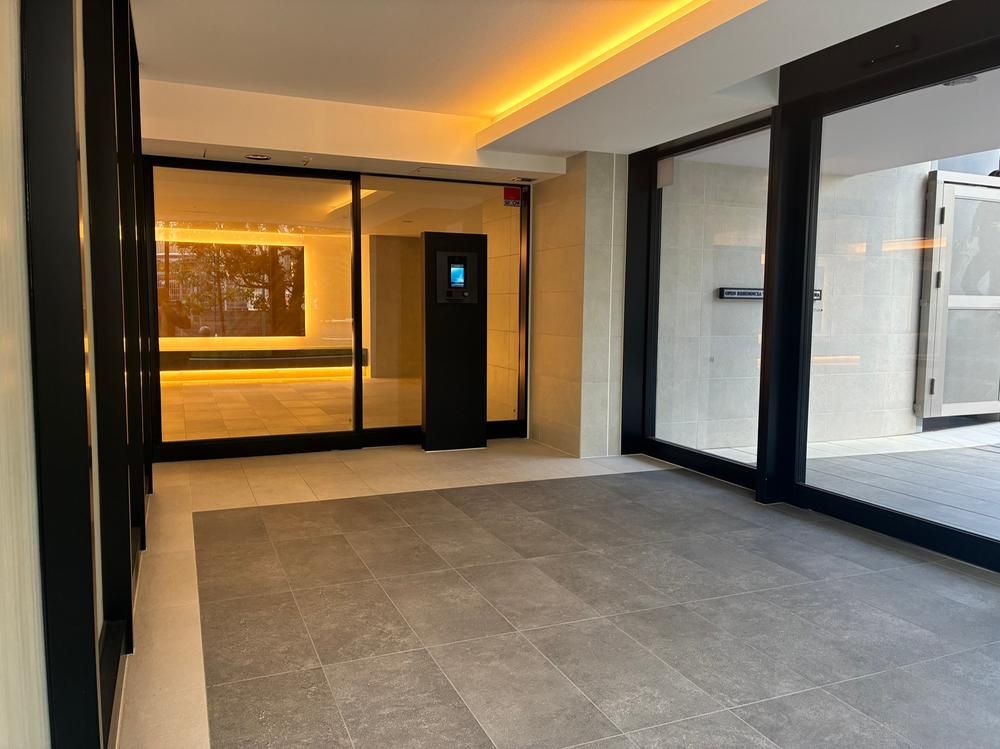 2LDK Apartment for Sale in Yokohama, Kanagawa - Thumbnail 4