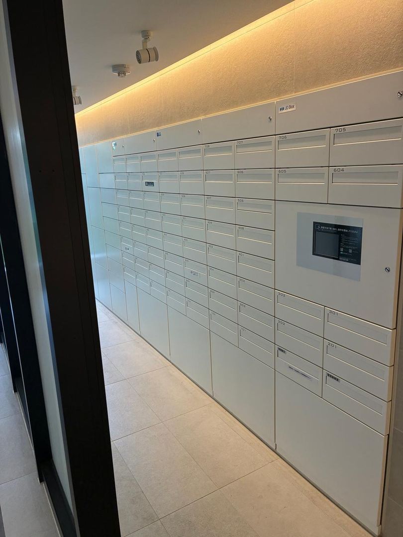 2LDK Apartment for Sale in Yokohama, Kanagawa - Thumbnail 3