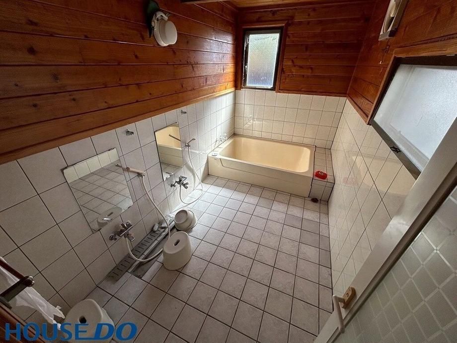 2LDK House for Sale in Onna Village, Okinawa with 325m² Land - Thumbnail 2