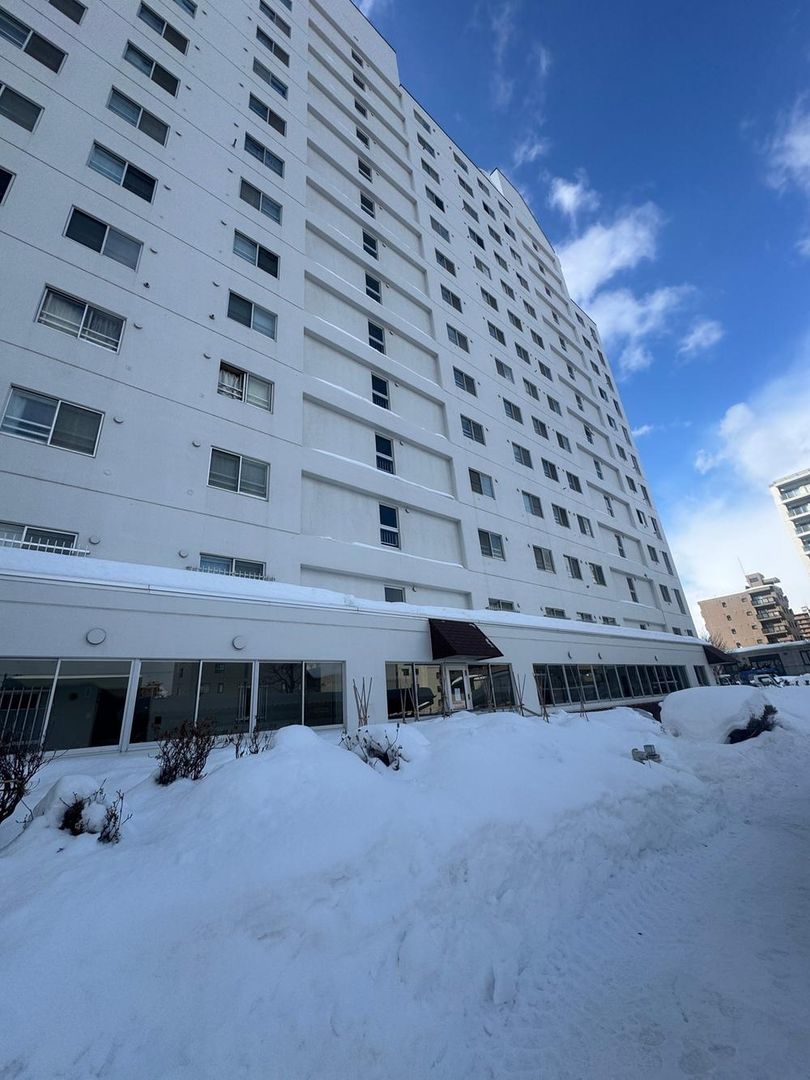4LDK Apartment for Sale and Rent in Chuo-ku, Sapporo - Thumbnail 3