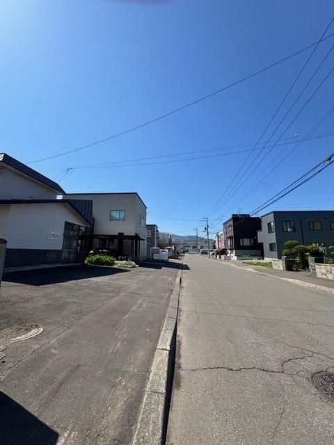 212 sqm Land for Sale in Nishi Ward, Sapporo, Hokkaido - Thumbnail 4