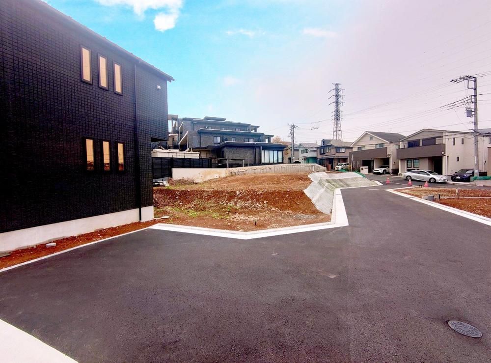 Land for Sale in Tsurumi-ku, Yokohama – 100.14m² Plots - Thumbnail 4