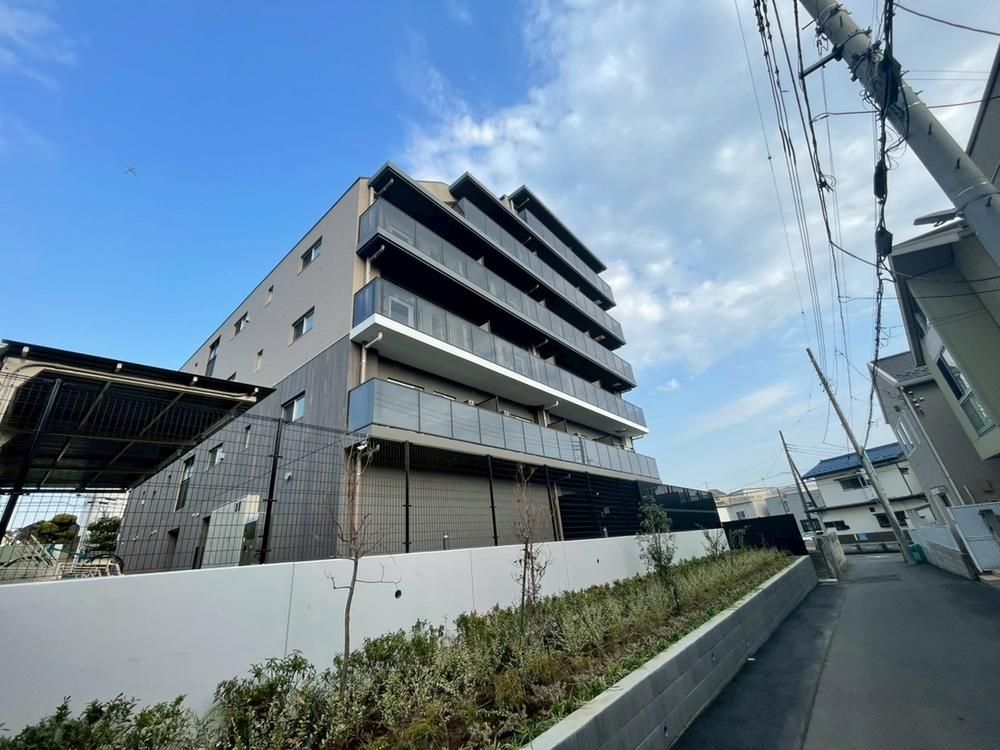 New 2LDK Apartment in Urawa Kishimachi, Saitama City - Thumbnail 3