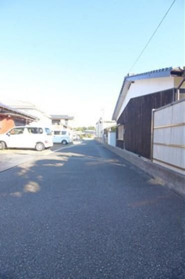 5LDK Reinforced Concrete House for Sale in Ube City, Yamaguchi - Thumbnail 2