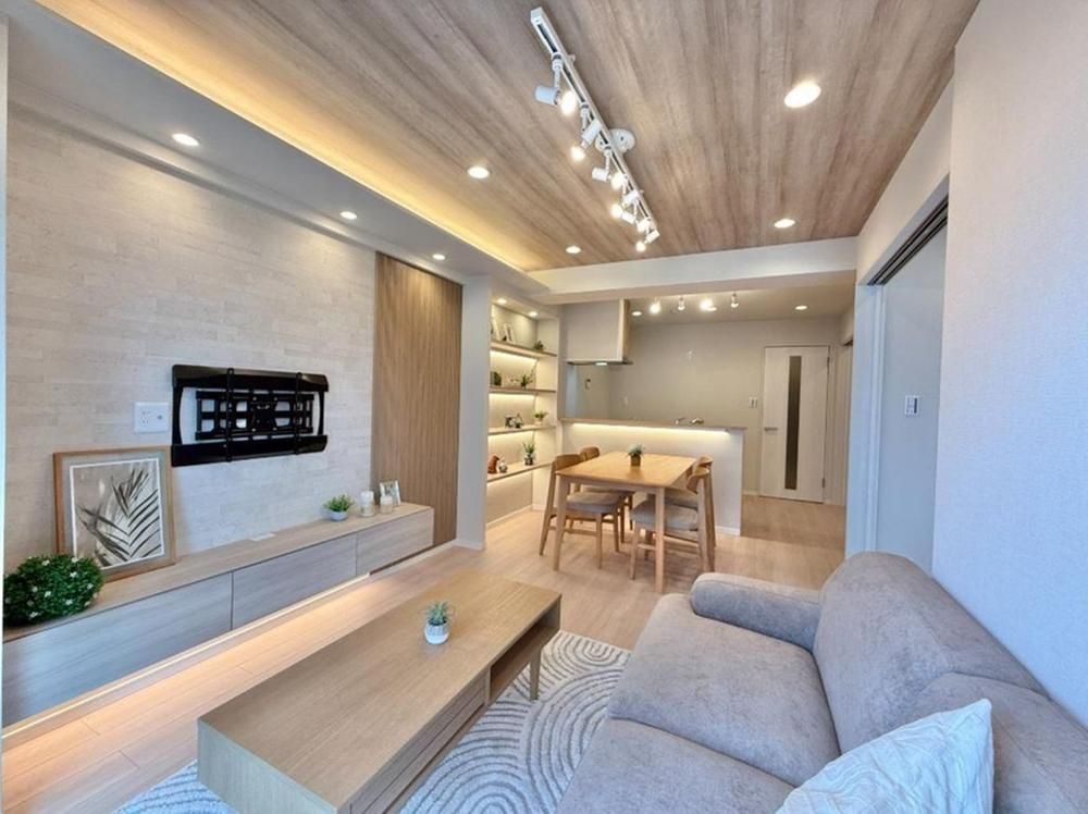3LDK Apartment for Sale in Yokohama, 61.6m² Near Station - Thumbnail 2