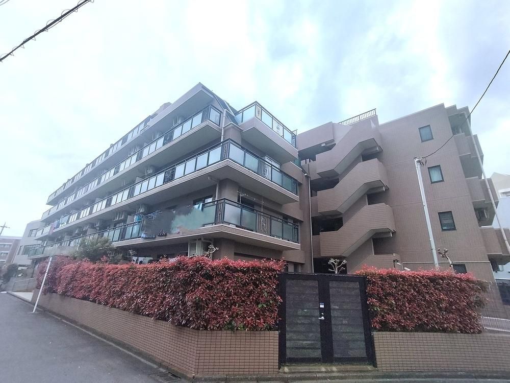 3LDK Renovated Apartment in Tama Ward, Kawasaki - Thumbnail 2