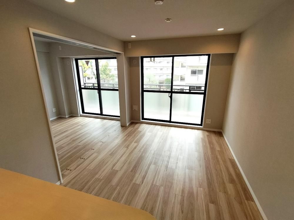 3LDK Renovated Apartment in Tama Ward, Kawasaki - Thumbnail 4
