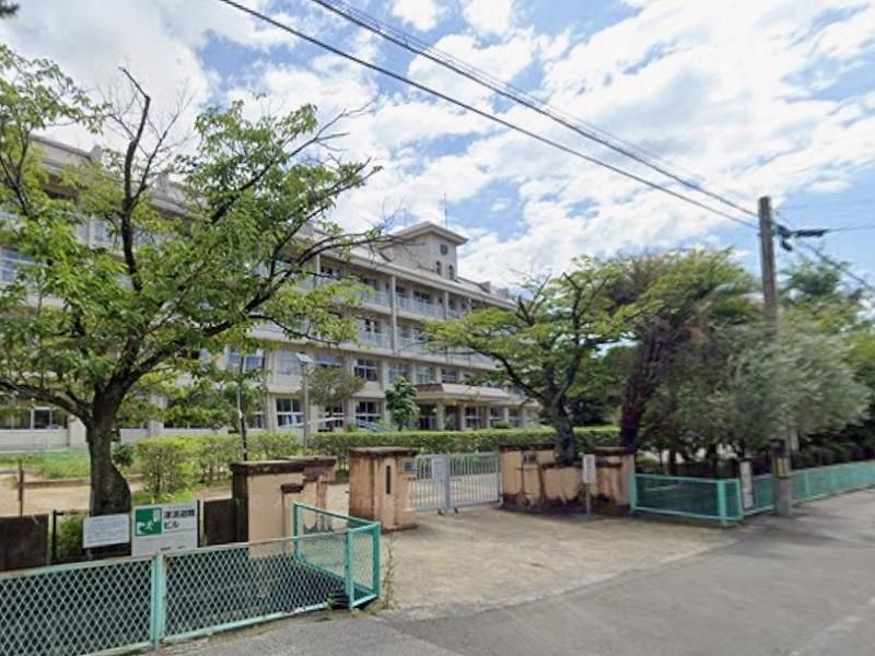 2DK Apartment for Sale in Kochi City - 36.76m² - 3,950,000 Yen - Thumbnail 3