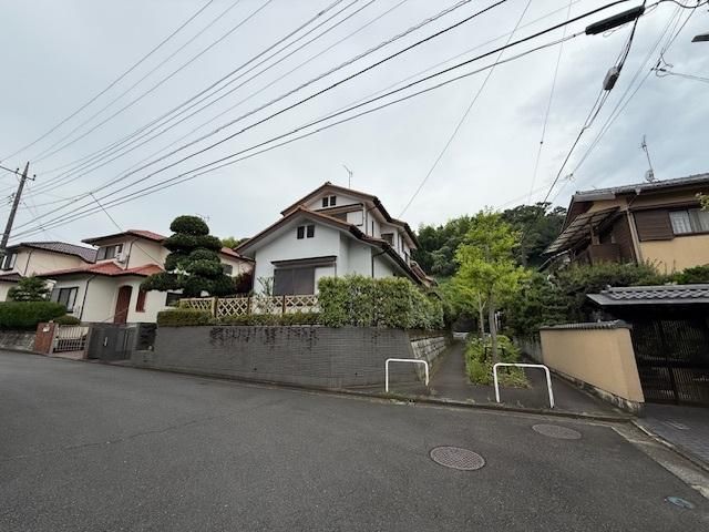 Detached House in Quiet Hachioji, Tokyo - 3LDK+S, Corner Lot - Thumbnail 3