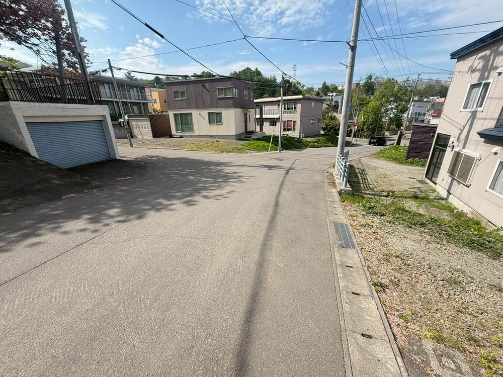 Land for Sale in Otaru, Hokkaido - 358 sqm Hilltop Plot - Thumbnail 4
