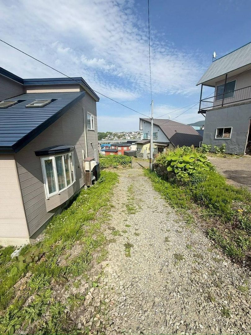 Land for Sale in Otaru, Hokkaido - 358 sqm Hilltop Plot - Thumbnail 2