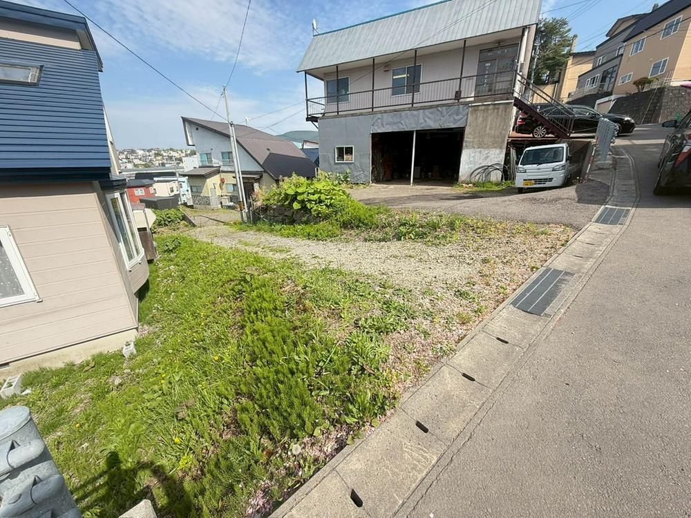 Land for Sale in Otaru, Hokkaido - 358 sqm Hilltop Plot - Thumbnail 3