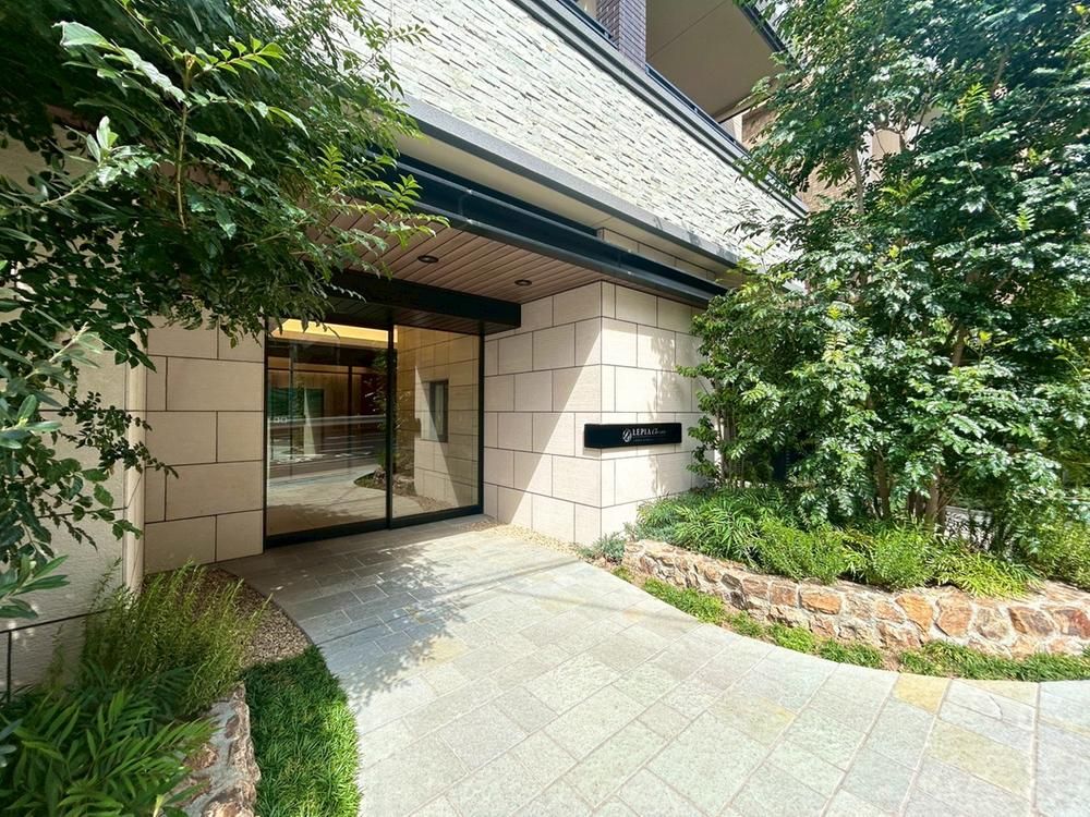 1DK Apartment for Sale in Urawa-ku, Saitama City - 27.46m2 - Image 1