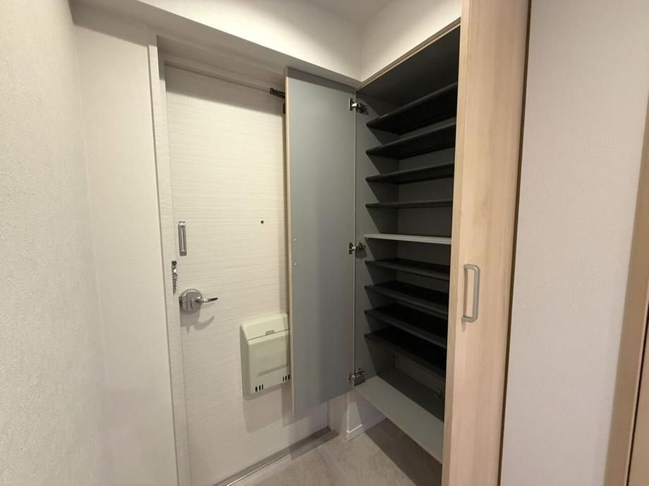 Renovated 4LDK Apartment in Shiroishi, Sapporo for 16.9 Million Yen - Thumbnail 3