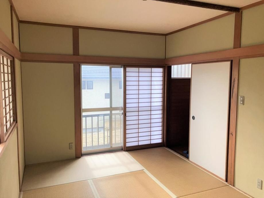 Renovated 4LDK House in Kawanishi with Corner Lot - Thumbnail 4