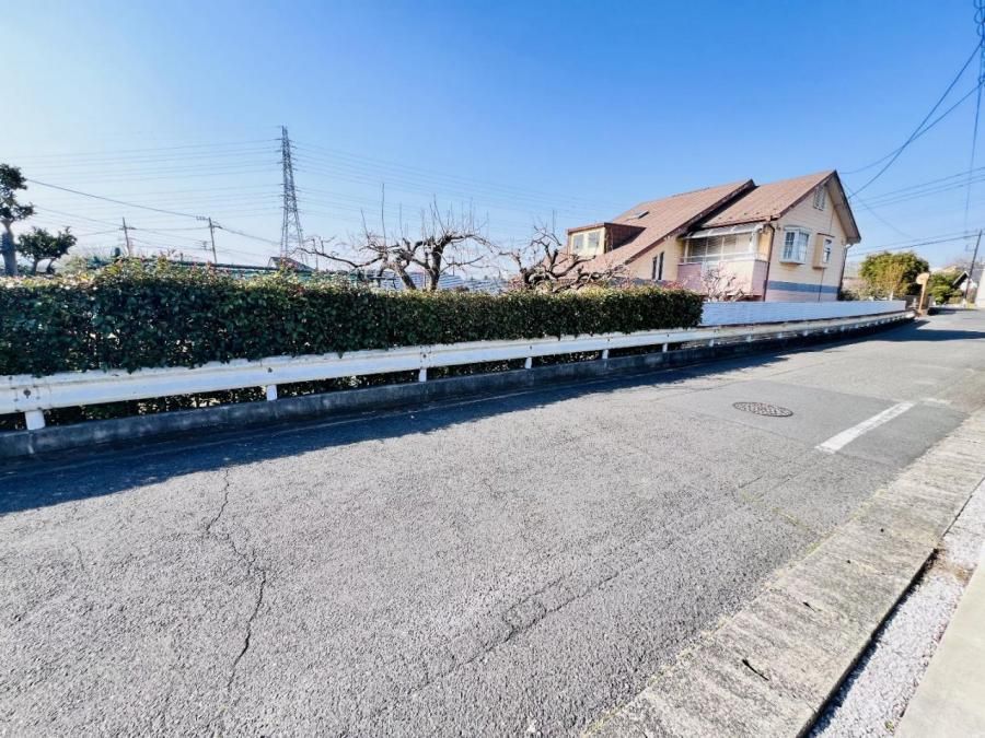 Modern 2LDK House in Hamura, Tokyo - 75m² - Thumbnail 4