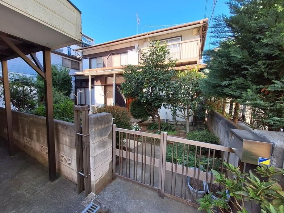 Spacious 5DK House for Sale in Higashimurayama, Tokyo - Thumbnail 2