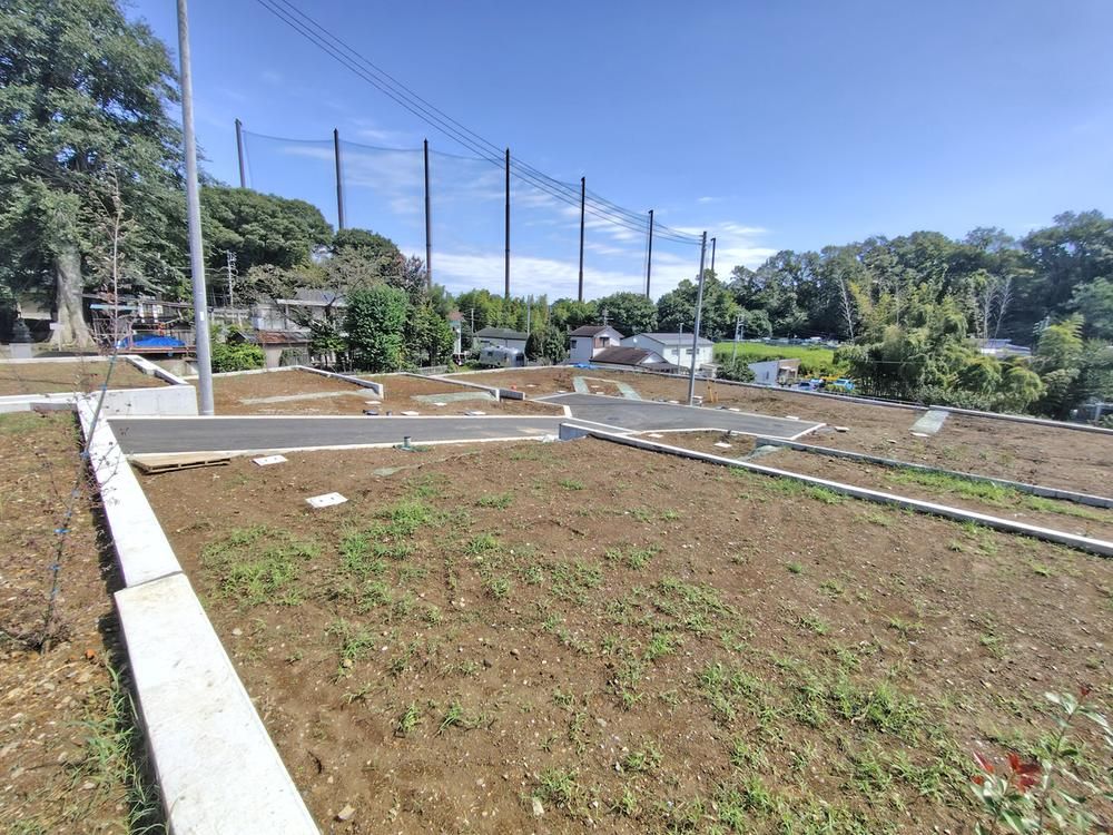 Land for Sale in Tama City, Tokyo – 120-122 sqm Plots - Thumbnail 3