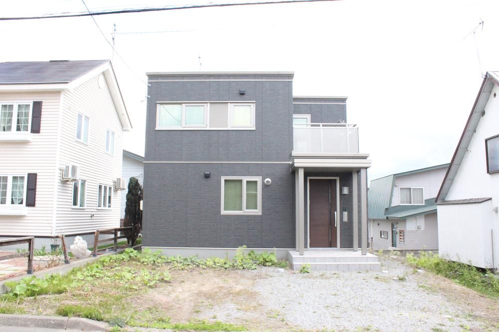 4LDK Sekisui Heim House for Sale in Asahikawa, Hokkaido - Thumbnail 2