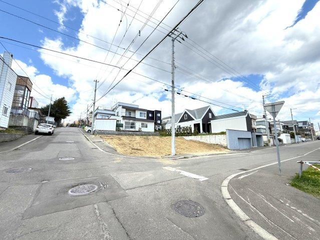 244.5 sqm Corner Land for Sale in Minamisawa, Sapporo - Thumbnail 2