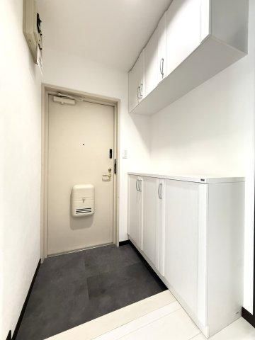 Renovated 3LDK Apartment for Sale in Kiyota, Sapporo - Thumbnail 2