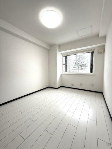 Renovated 3LDK Apartment for Sale in Kiyota, Sapporo - Thumbnail 4