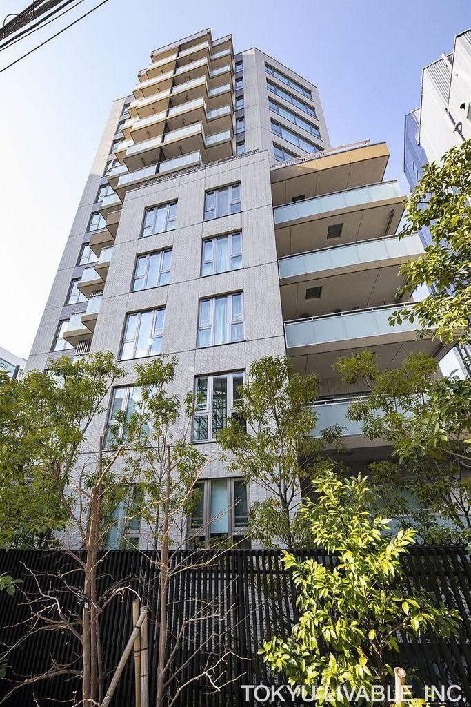 1LDK Apartment for Sale in Ebisu Minami, Shibuya-ku, Tokyo - Thumbnail 3