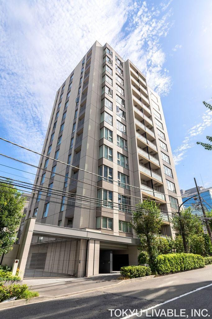 1LDK Apartment for Sale in Ebisu Minami, Shibuya-ku, Tokyo - Thumbnail 2