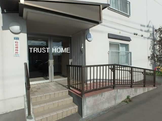 Renovated 3LDK Apartment for Sale in Higashi-ku, Sapporo - Thumbnail 3