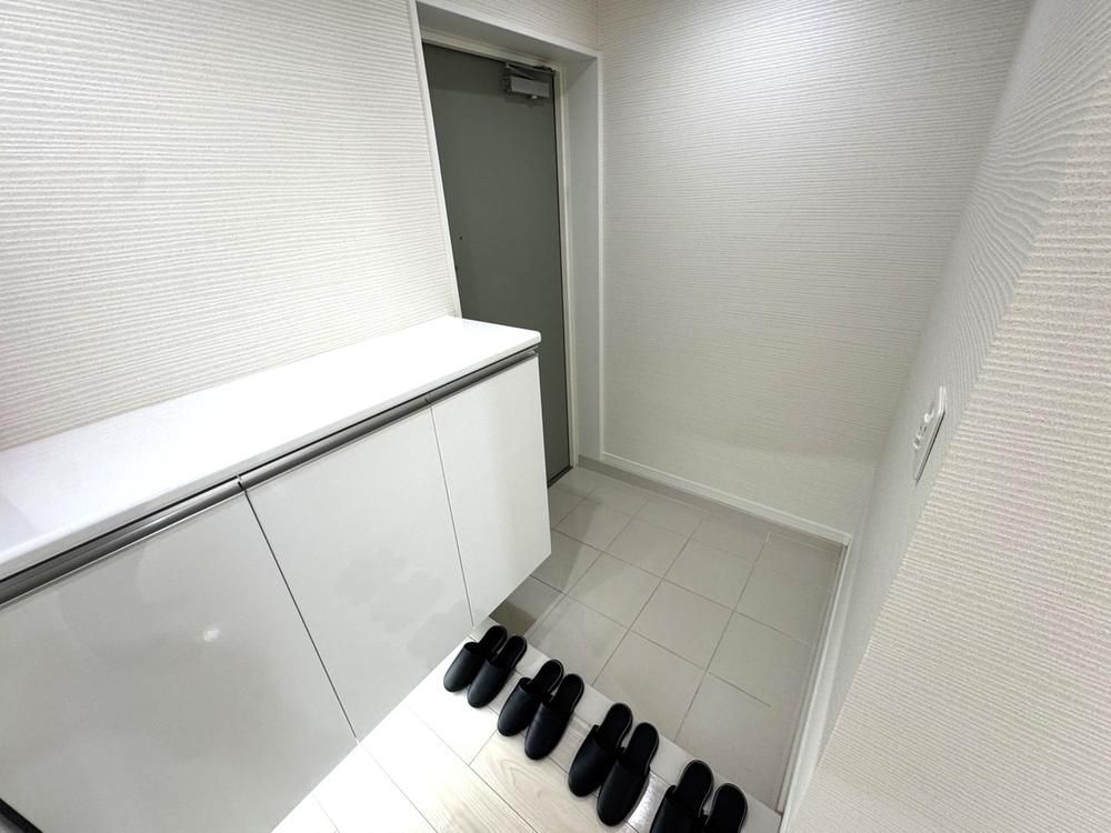 3LDK Apartment for Sale in Yaese Town, Okinawa - Image 1