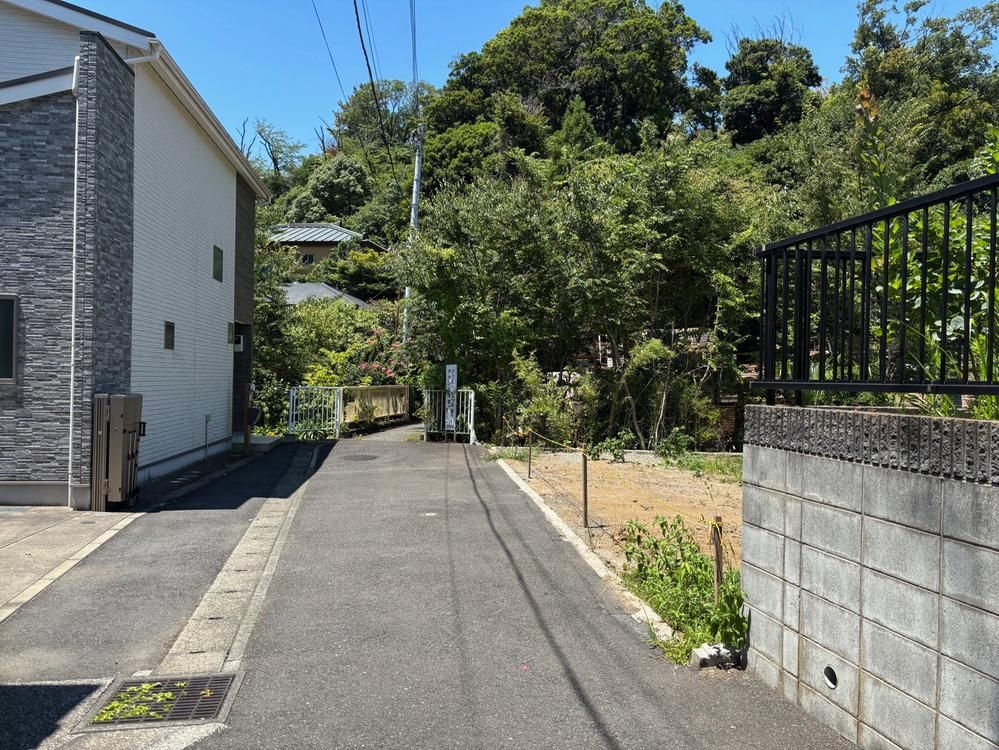 Land for Sale in Kounan-ku, Yokohama - 140.96m2 - Thumbnail 3