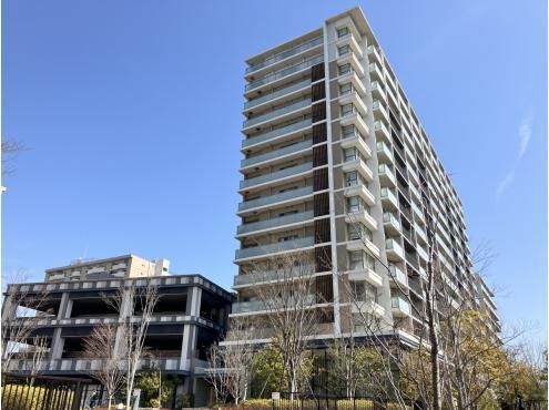 3LDK+S Apartment Near Hongodai Station, Yokohama - Thumbnail 2