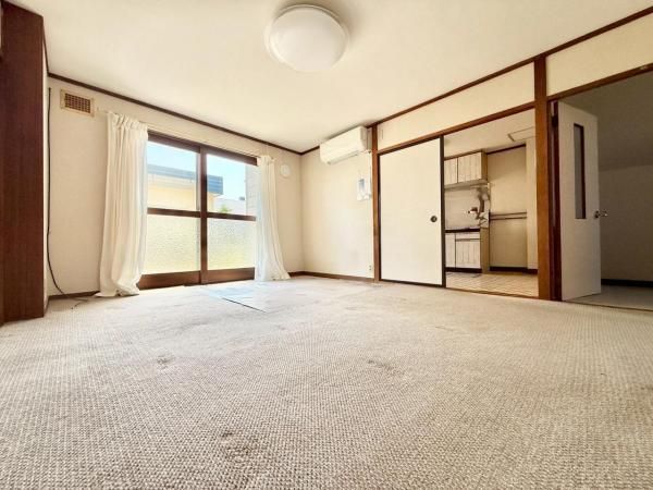 5LDK Detached House on Corner Lot in Kitahiroshima, Hokkaido - Thumbnail 4
