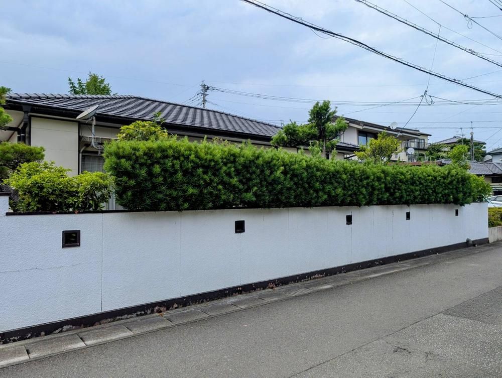 4DK House for Sale in Miyazaki City - 84m² with Carport - Thumbnail 3