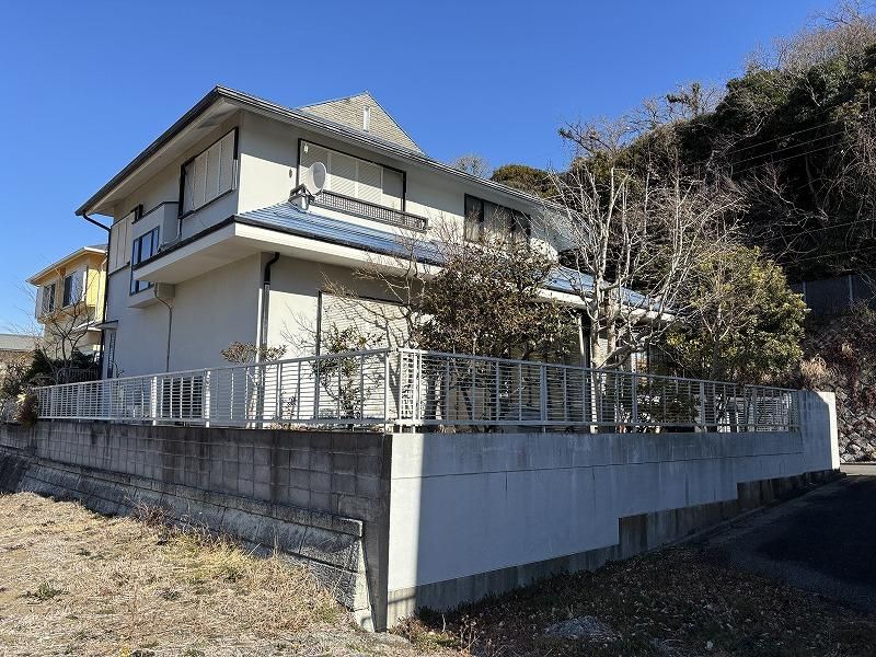5LDK Detached House for Sale in Kamakura Near Nishi-Kamakura Station - Thumbnail 2