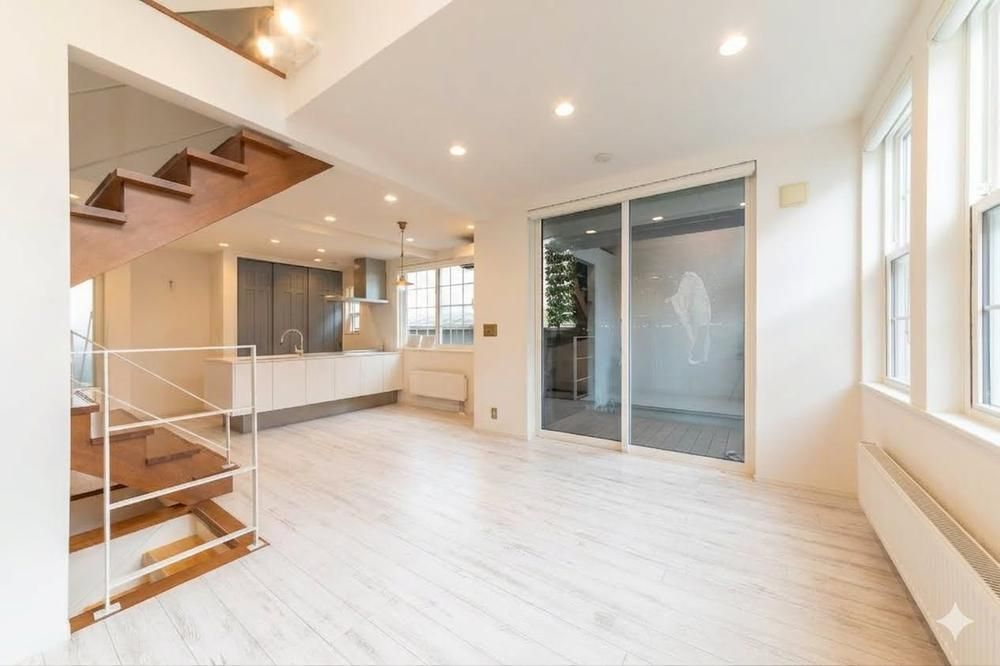 2LDK+S Detached House in Ebisu, Shibuya, Tokyo - Thumbnail 4