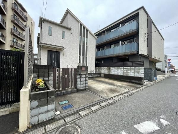6LDK House for Sale in Makuharihongō, Chiba - 165m² - Thumbnail 3
