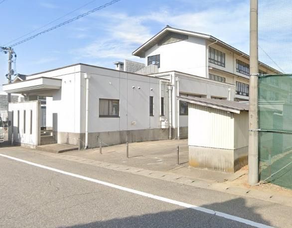 3LDK House for Sale in Takaoka, Toyama with Renovations - Thumbnail 3