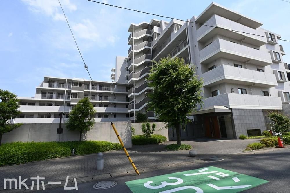 2LDK Apartment for Sale in Funabashi, Chiba – 55m² - Thumbnail 2