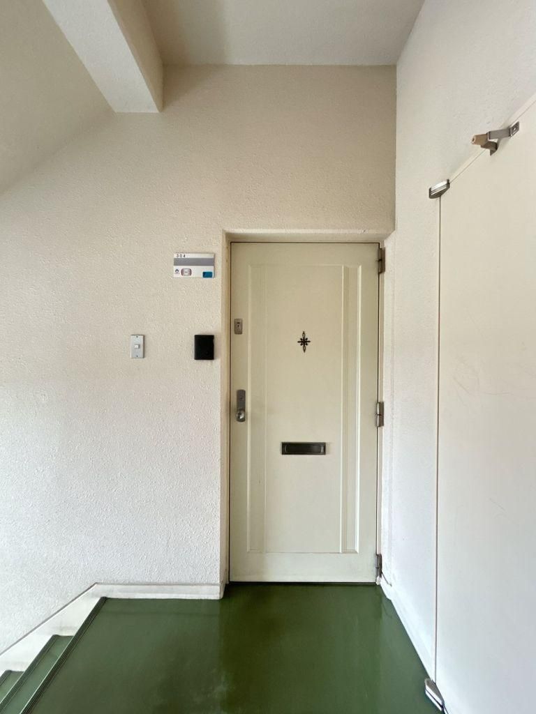 Renovated 3LDK Apartment in Sapporo Minami Ward 72.11m2 - Thumbnail 2