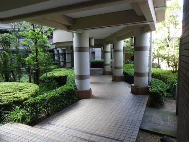 Angel Court Shinkawasaki 3LDK Apartment for Sale in Kawasaki - Thumbnail 4