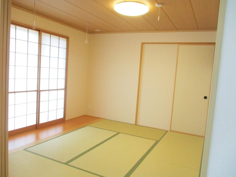Two-Building Multi-Generational House for Sale in Fukushima City - Thumbnail 4