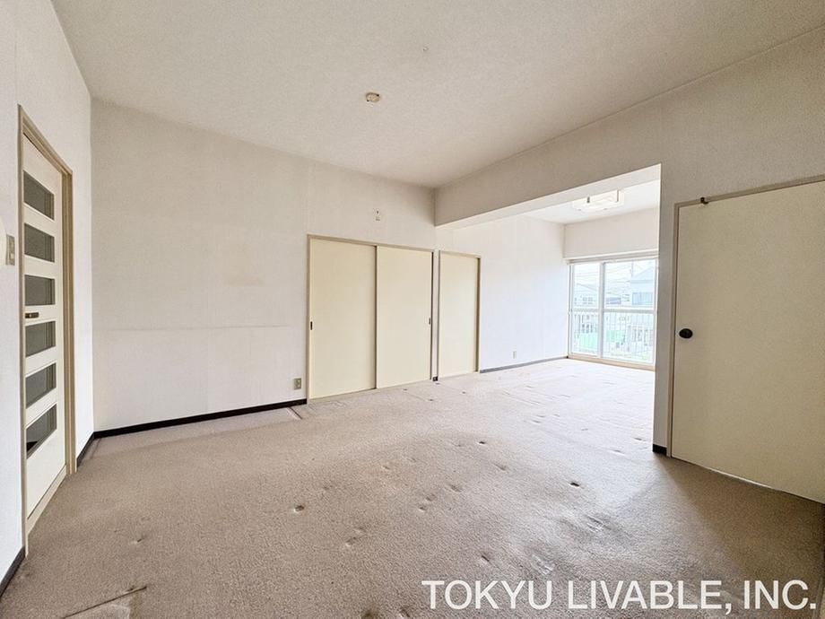 3LDK Apartment for Sale in Kanazawa-ku, Yokohama - Thumbnail 3