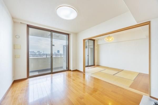2LDK Apartment for Sale in Hon-Atsugi, Kanagawa - Thumbnail 2