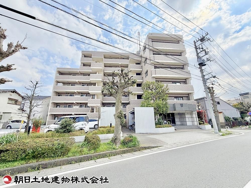 2LDK Renovated Apartment in Yamato City, Kanagawa - Thumbnail 2
