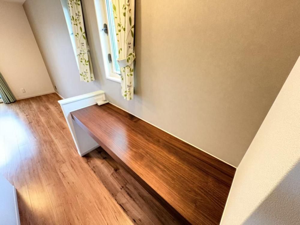 Modern 4LDK House for Sale in Hachioji, Tokyo - Thumbnail 4