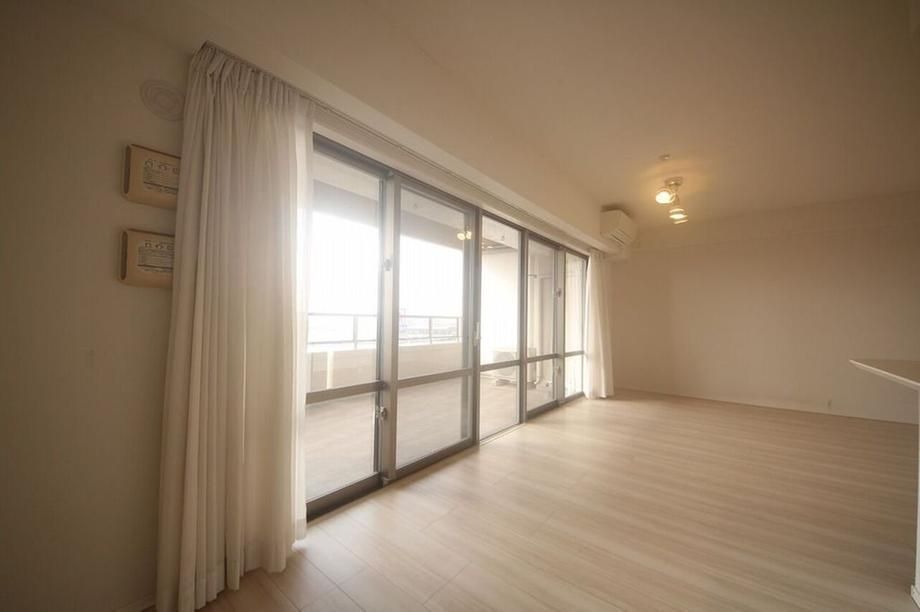 2LDK Apartment for Sale in Toyosaki, Tomigusuku, Okinawa – 72.19 sqm - Thumbnail 3