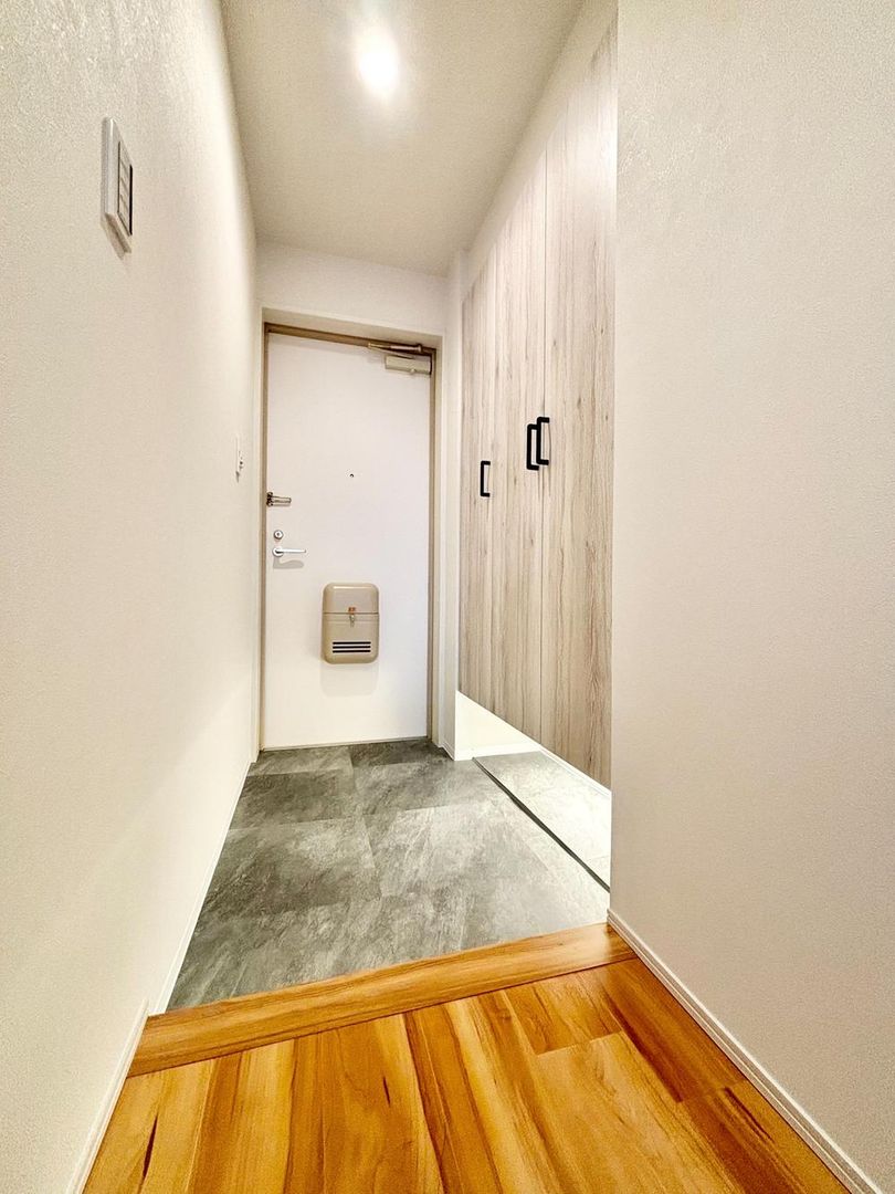 Renovated 2LDK Apartment in Kawasaki, Kanagawa - Thumbnail 2