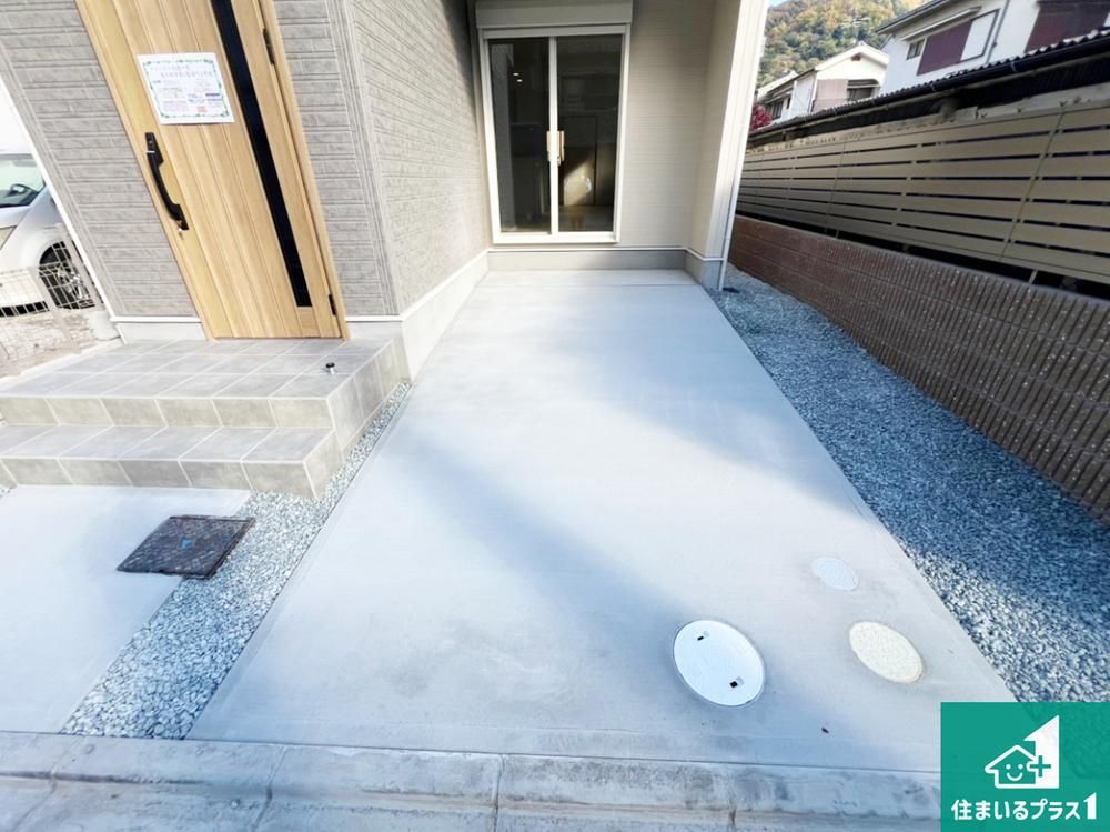 New 4LDK House for Sale in Higashiosaka, 5 Min Walk to Station - Thumbnail 3