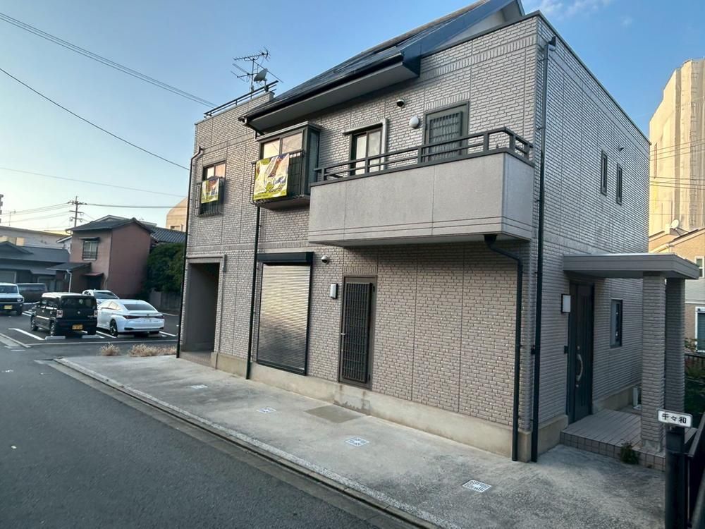 Spacious RC House in Yahatahigashi-ku, Kitakyushu - 172.73m2 - Thumbnail 3